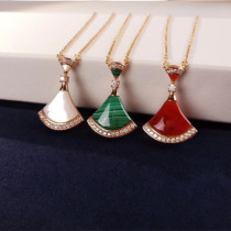 Pure 18K rose gold USA imports D color mosanstone red agate small skirt necklace sector full drill lock bone chain