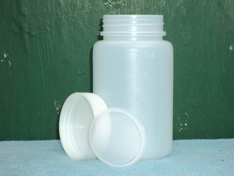 250ml 500 ml ml Water aqua bottle liquid bottle PE bottle plastic bottle with scale with inner lid