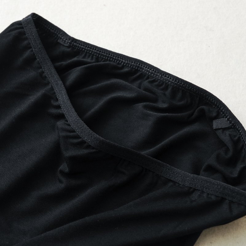 Phương thức nữ sinh viên màu đen đáy chống ánh sáng ống ngắn đầu bọc ngực đồ lót sexy có thể được đeo với dây đeo vai