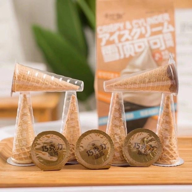 Kashi chocolate crispy tube ice cream egg roll crisp crispy Net Red children's snacks snack snack snack food