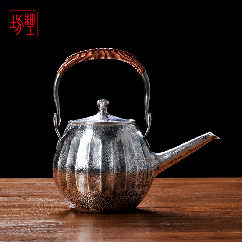 Fine workshop Japanese sterling silver boiled teapot pure handmade one piece of home cooking kettle sterling silver 999 to create