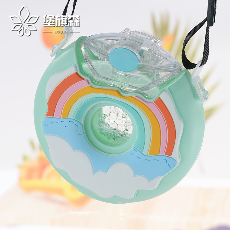 Net red water cup children's donut kettle one and a half year old straw cup baby going out to carry kindergarten first and second grade