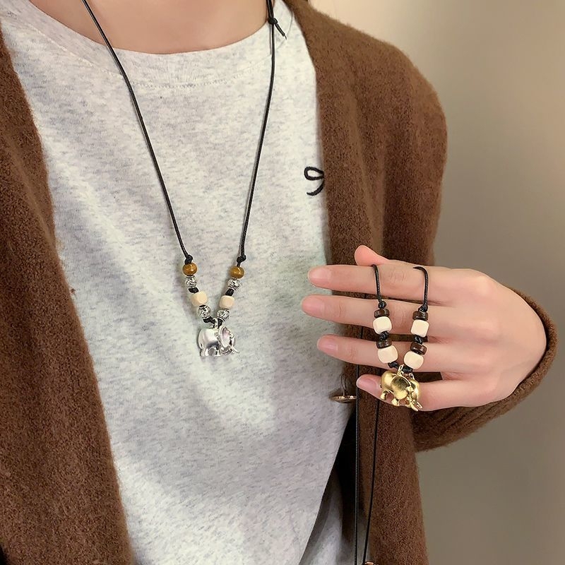 Silver Elephant Necklace with a High-End Feel, Light Luxury, Niche Style, Exquisite Design, Accessory for Autumn and Winter, Chain for Sweatshirt and Sweater Silver Elephant Necklace with a High-End Feel, Light Luxury, Niche Style, Exquisite Design, Accessory for Autumn and Winter, Chain for Sweatshirt and Sweater
