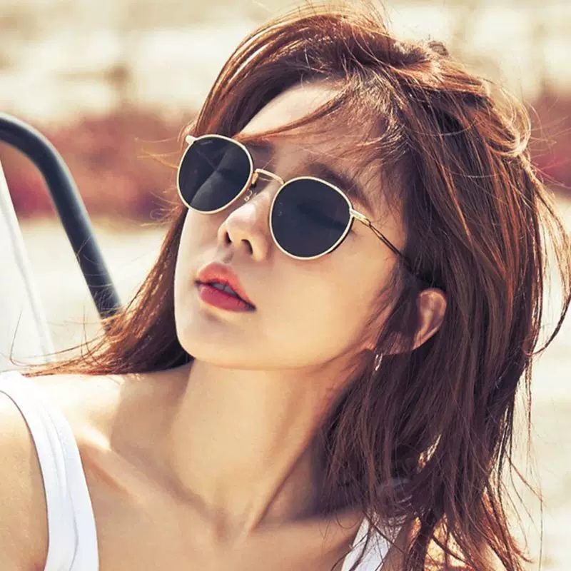 Retro glasses solar-powered, high-quality style