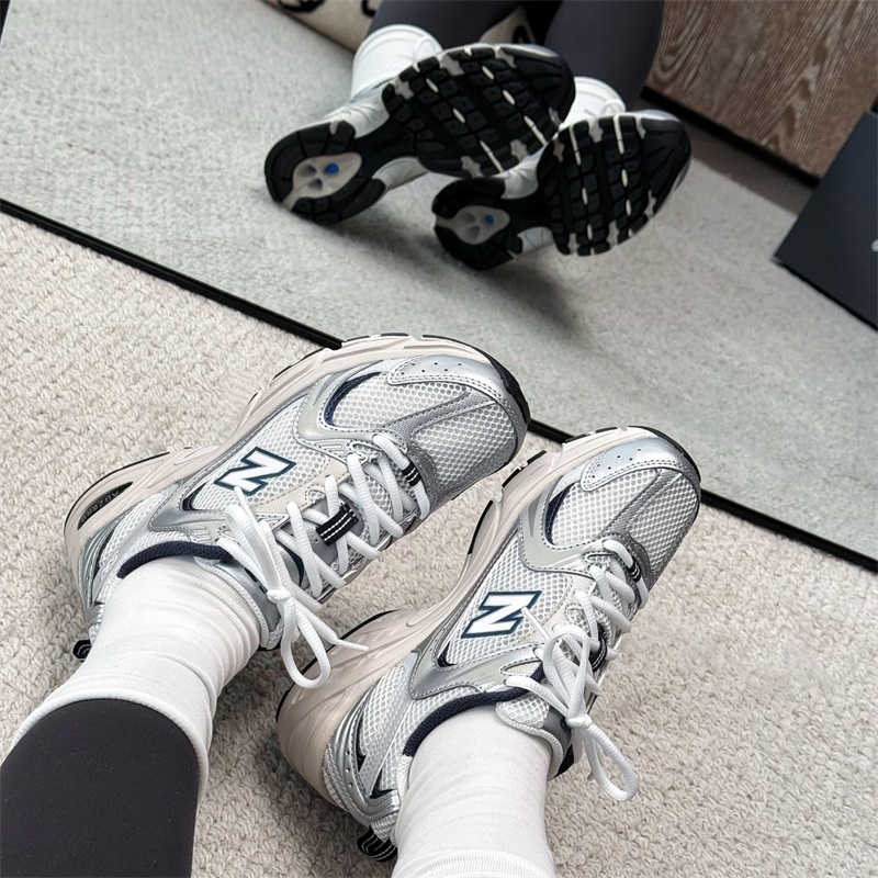 Nb530 Women's Shoes Retro Dad Shoes Couple Sports Casual Running Shoes Mesh Breathable Shock-Absorbing Men's Shoes Ka Silver Gray