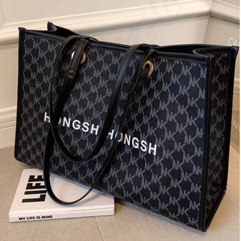 Women's Bag 2026 New Trendy Versatile Large-Capacity Commuter Handbag with a High-End Feel, French-Style Shoulder Underarm Tote Bag