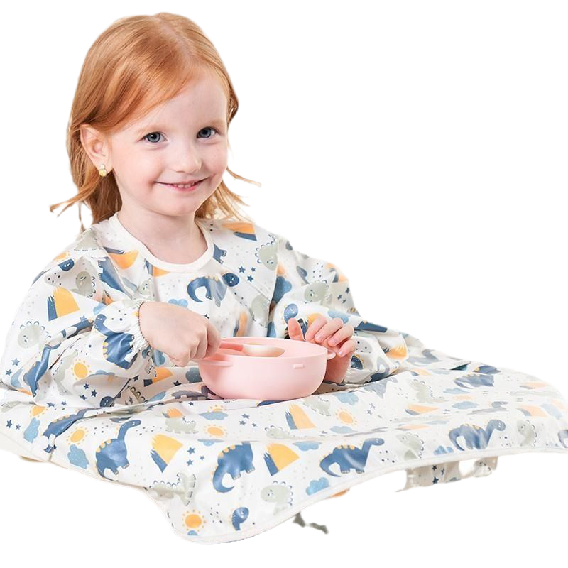 Baby eating smock, baby's independent eating tool