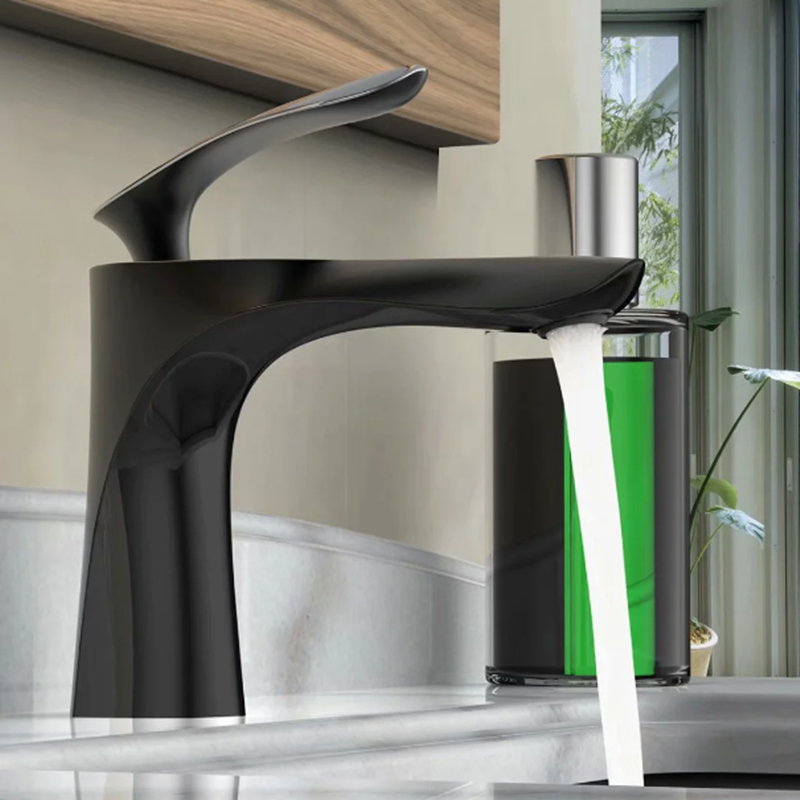 Full copper hot and cold tap washbasin tap bath cabinet in the lower end of the basin tap black face basin tap