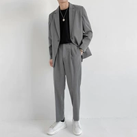 Лонгслив, куртка, штаны, черная футболка