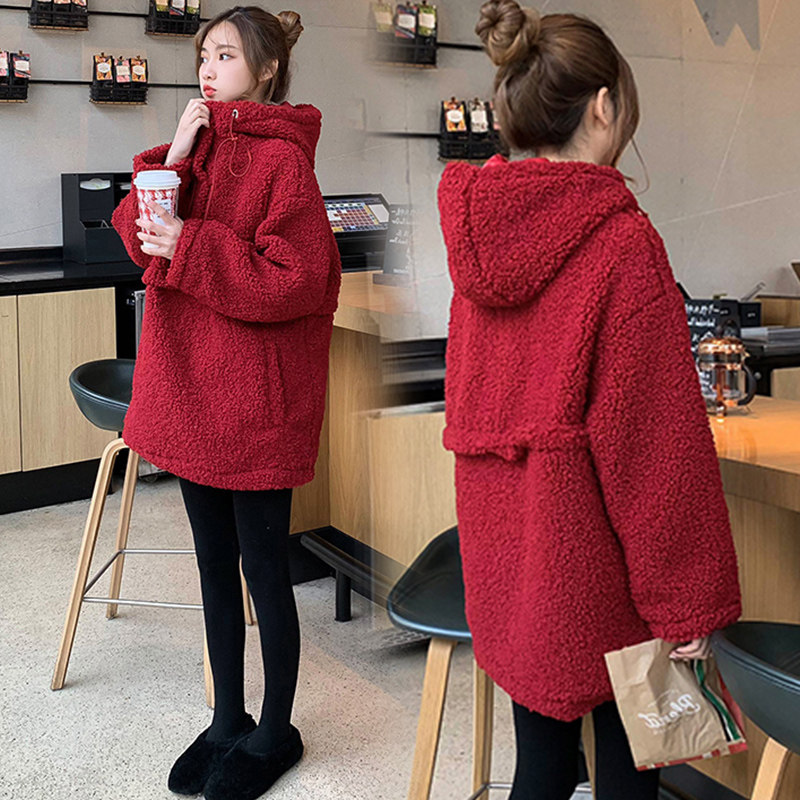 Pregnant woman autumn and winter coat fashion models 2021 new net infrared out large size jacket thickened goat hair red thick cotton T
