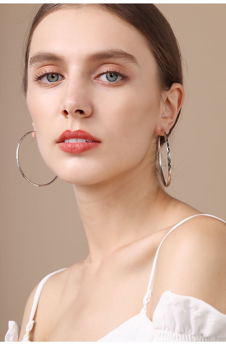 Old Fengxiang and silver accessories 999 pure silver large earrings earrings 2021 New wave ring net red temperamental circle earrings