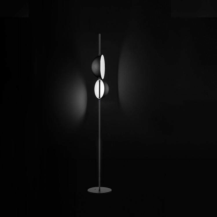 Designer postmodern light and luxurious floor lamp Nordic-like inter-floor lobby Living room bedroom Creative minimalist Lamp