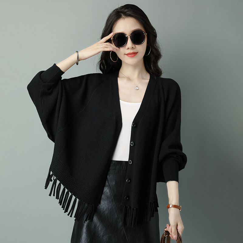 Tassel Shawl for Women, Fashionable and Elegant Cape, Versatile Sweater, V-Neck, Lazy Style Knitted Cardigan Jacket for Mom