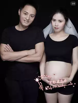 614 Husband and wife pregnant women photo photography clothing rental photo studio to take small fresh pregnancy photos Couple forest female mommy photos black and white T