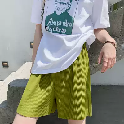 Pleated shorts Women summer loose big size fat mm high waist 200kg black straight tube a word five wide leg pants