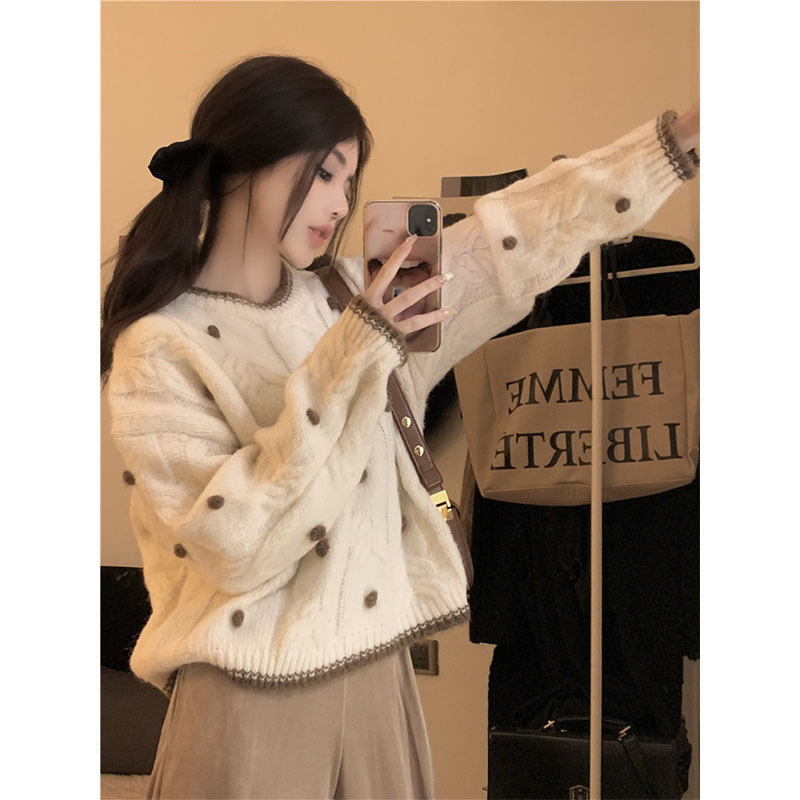 Gentle and Soft Contrasting Color Sweater for Women, Autumn and Winter 2026 New Style, Thickened, Loose, Short Design, Long-Sleeved Knitwear