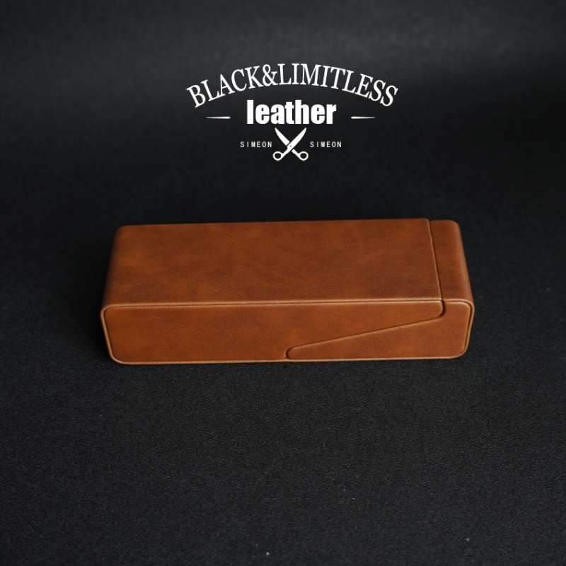 Creative Flip-Top Glasses Case with Phone Holder, Perfect for Watching Shows, Portable, Pressure-Resistant, Lightweight Design for Women and Men Creative Flip-Top Glasses Case with Phone Holder, Perfect for Watching Shows, Portable, Pressure-Resistant, Lightweight Design for Women and Men