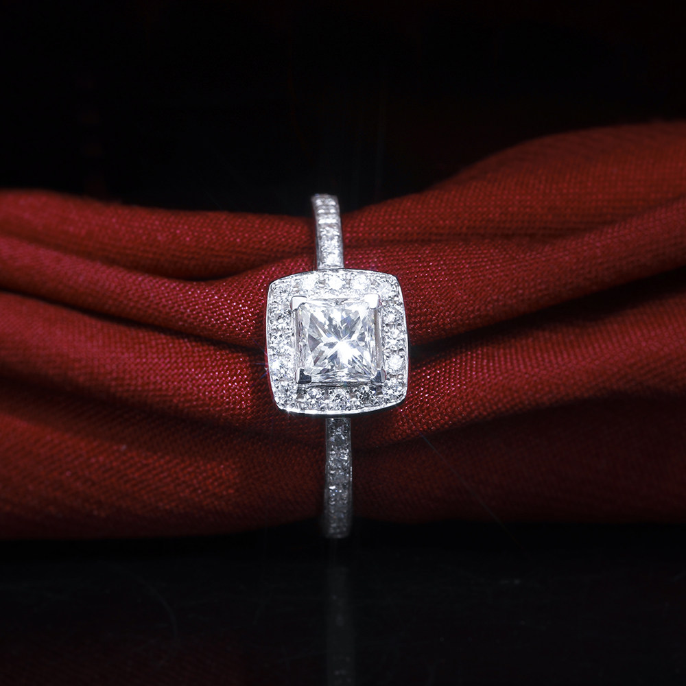 The 18K Diamond Ring Princess Diamond Ring Diamond Ring Proposal Ring to Prepare Platinum Naked Diamond GIA One-Kola Wedding Ring