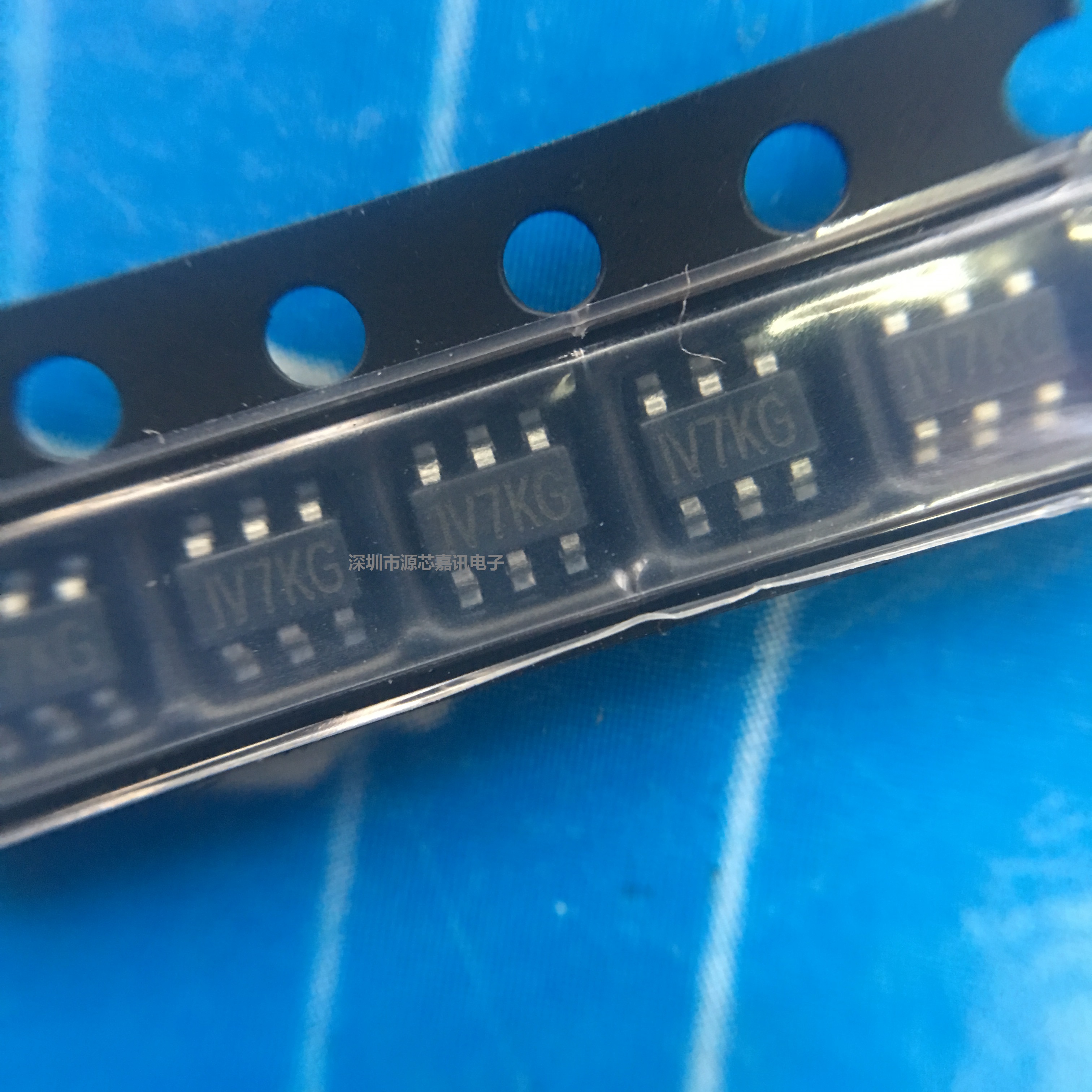 Patch MP2451DT-LF-Z SOT23-6 Step-down converter DC-DC chip Screen printing IV7