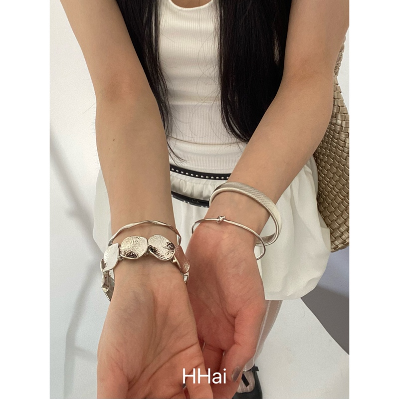 Korean-Style Light Luxury Niche Design Bracelet Set for Women 2026 New Irregular Layered Bracelets Retro New Chinese Style