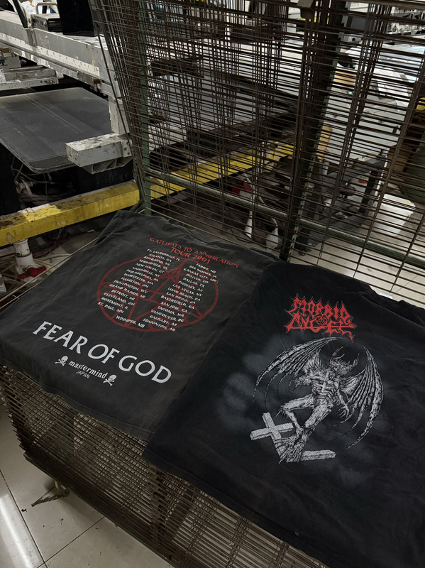 I Am Not a Fog Enthusiast, Vintage 90S, Evil Dragon Cross, Washed Cylinder Fabric Short Sleeve, 1-of-1 High Street Item