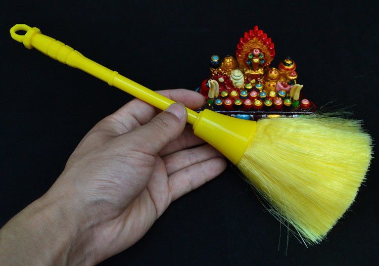 Buddhist supplies, Buddha statues, cleaning, special dust sweeping, dust sweeping, dust sweeping