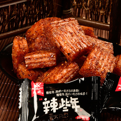 双娇大刀肉辣条网红休闲零食大礼包经典怀旧麻辣湖南特产小吃批发