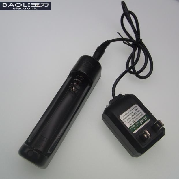 Ring High Lithium Battery Charger 18650 Battery seat charging 105S Flashlight Direct Charger with 3 5DC mouth
