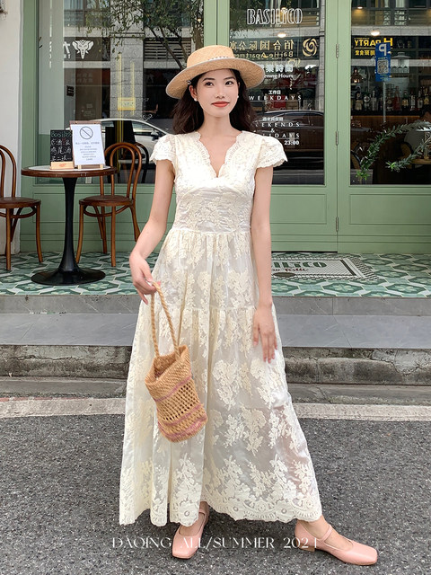 Xu Daqing French soft soft V-neck puff sleeve 2024 summer high-waist slim long long first love dress dress ສີຂາວ