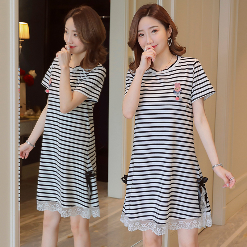 Nursing dress out fashion hot mom top summer 2021 new large size trendy mom short-sleeved striped nursing suit