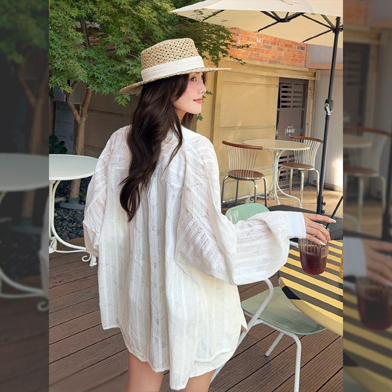 Old Money Style Linen Sun Protection Shirt for Women, Summer Thin Loose-Fitting Outerwear, White Cotton-Linen Shirt, Relaxed Top
