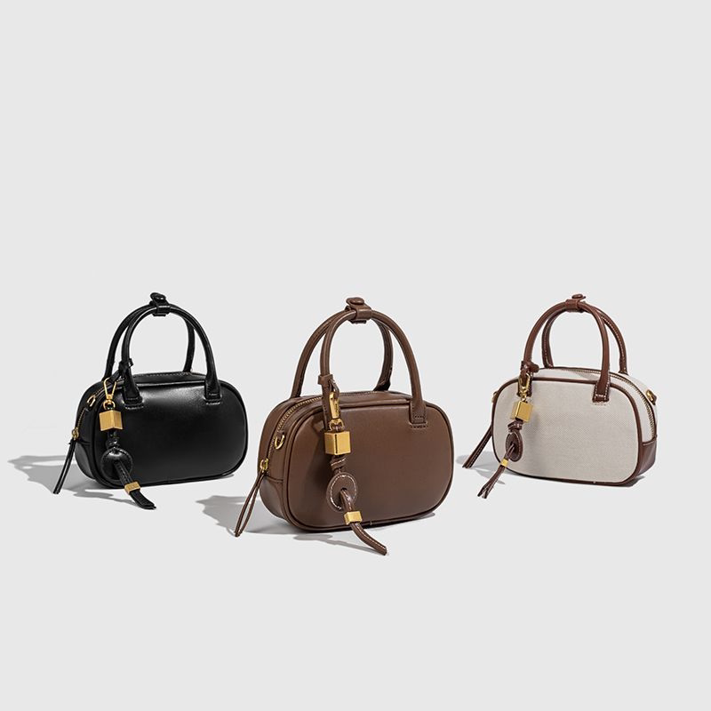 2025 Autumn Hot-Selling Niche Retro Handbag for Women, Stylish and Fashionable Crossbody Canvas Small Square Bag Bowling Bag