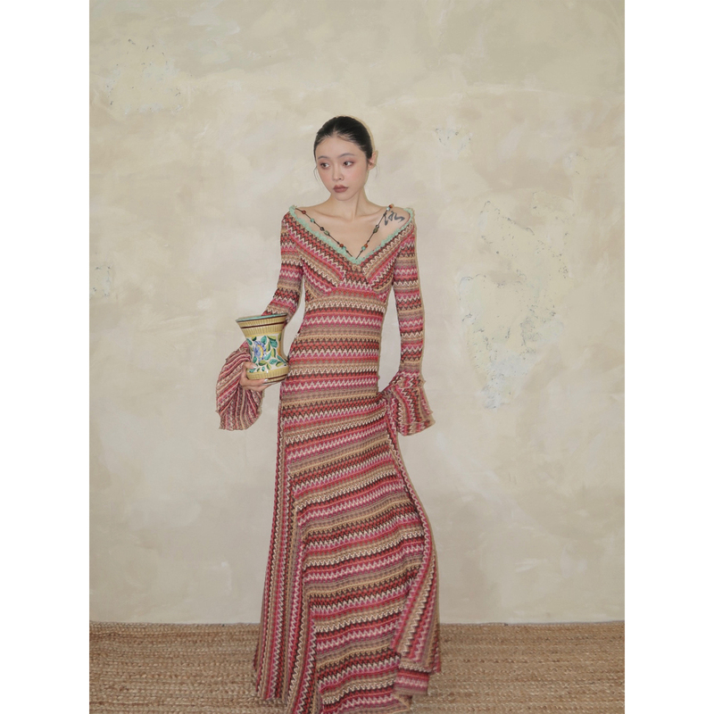 Yanarita Wilderness Poetry Ethnic Wave Colorful Beaded Flared Sleeve Waist-Cinching Knitted Dress