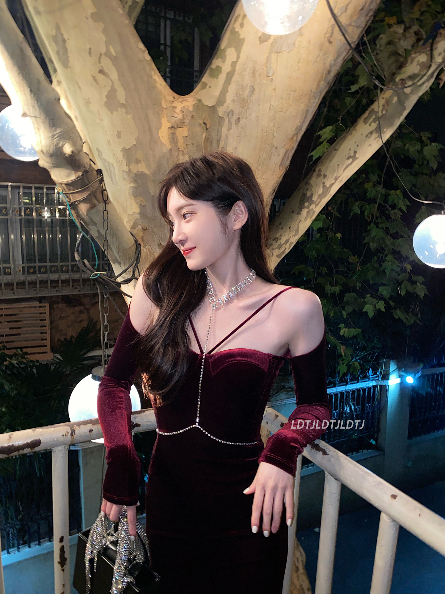 LDTJ high-definition hollow 2022 new niche design necklace