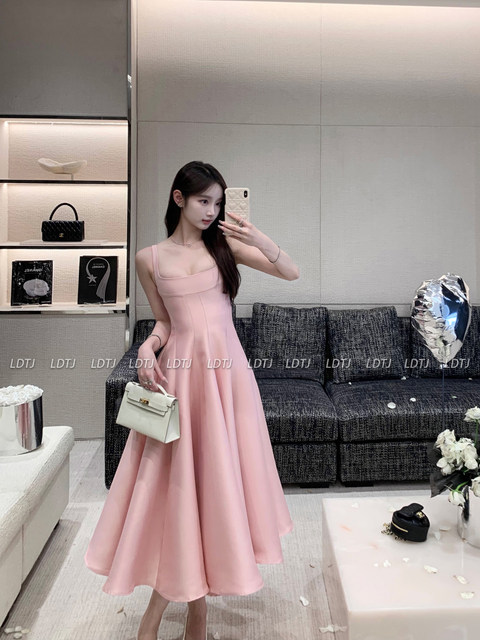 Ldtj Haute Couture Autumn Socialite Hepburn Style French Retro Square Neck Waist-Cinching Dress Strap Slim-Fit Dress