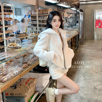 Ldtj High-End Custom-Made Winter and Autumn Elegant and Casual Lapel Warm Short Fur Thick Coat for Women