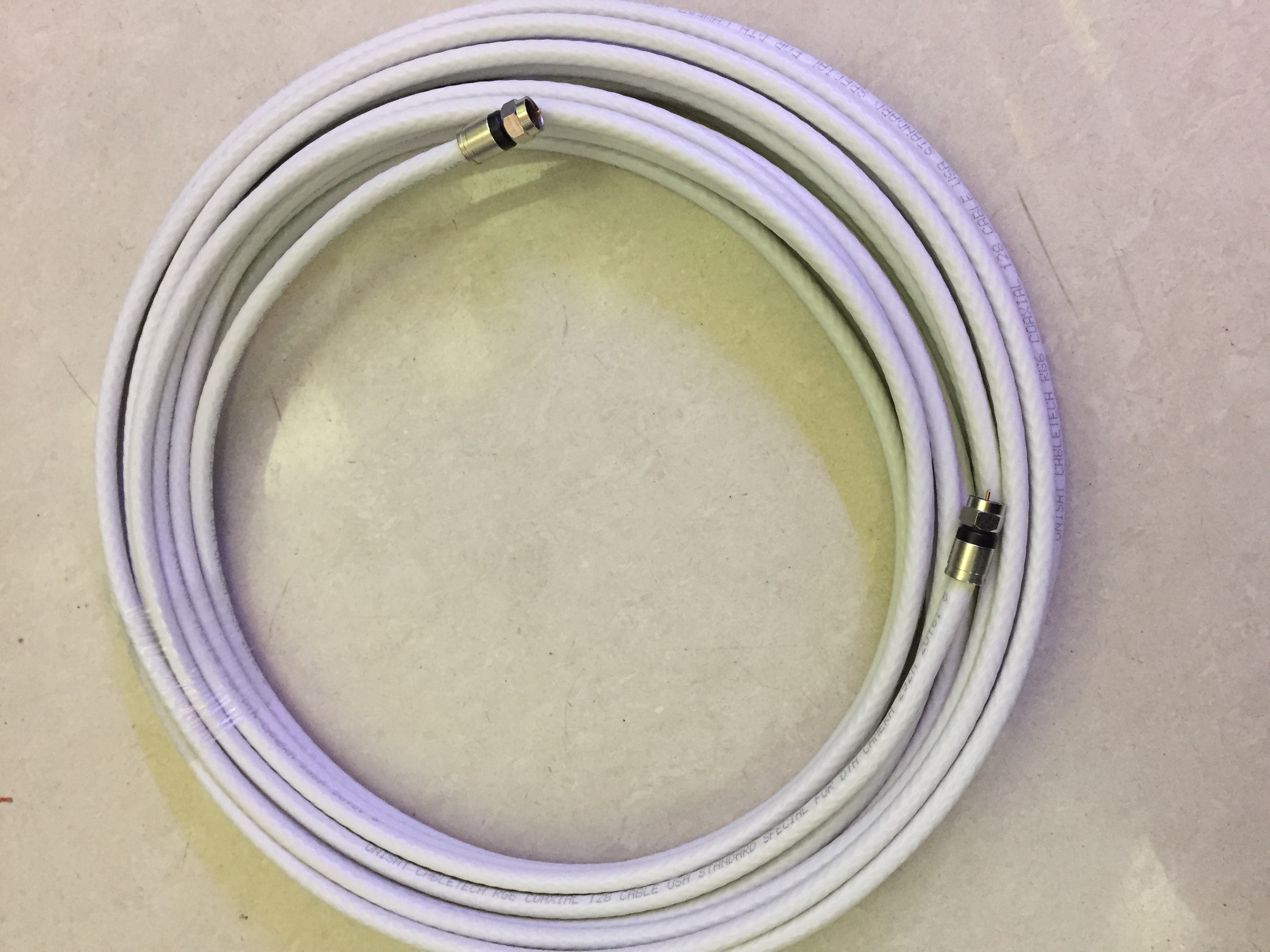 Digital TV signal line closed circuit cable TV line amplifier cable coaxial cable with Connector