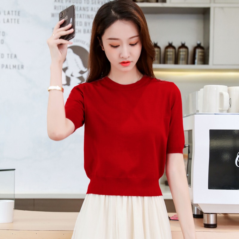 Short Vintage-Style Top with Short Sleeves, Loose Fit, High-Waisted, Ice Silk Short Knit T-Shirt for Summer Women, Suitable for Wearing with Skirts Short Vintage-Style Top with Short Sleeves, Loose Fit, High-Waisted, Ice Silk Short Knit T-Shirt for Summer Women, Suitable for Wearing with Skirts