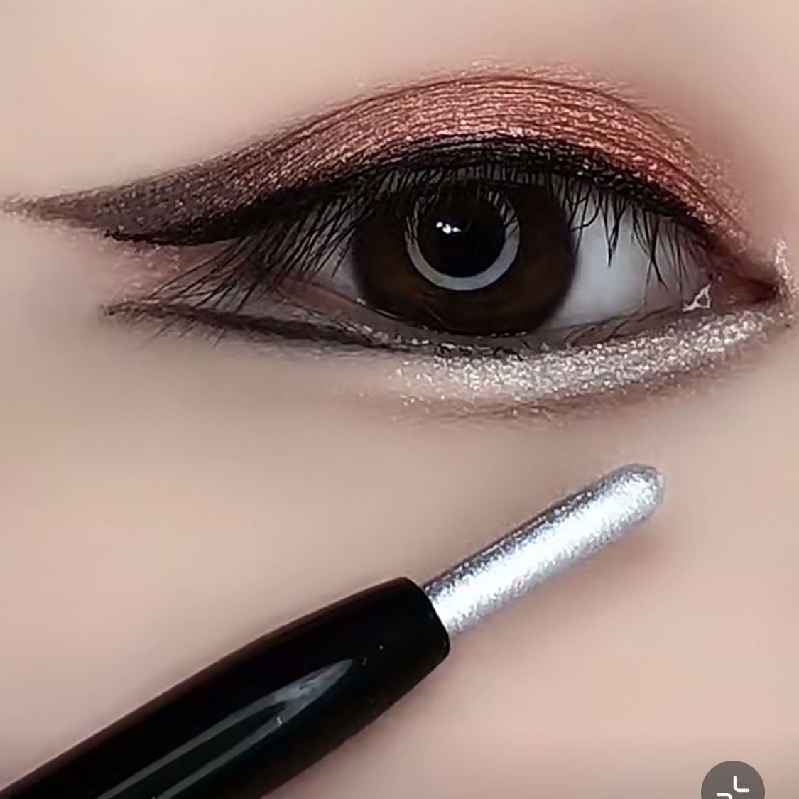 LOMEOU sleeper pen eye shadow cream with high light and pearls white eye head eye shadow pen eye line pen 