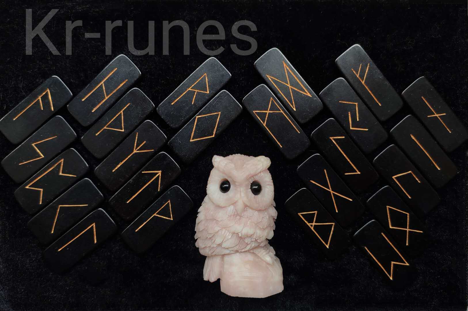 New Products Black Gold Legendary-Bone Sheet Luen Stone such as Nishi RUNES Tarot Card (required to be booked)