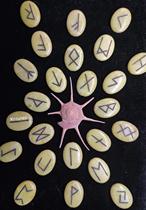 Spot natural Persian lemon crystal Nordic luhn stone such as Niishi RUNE Alphabet Tarrocrystal