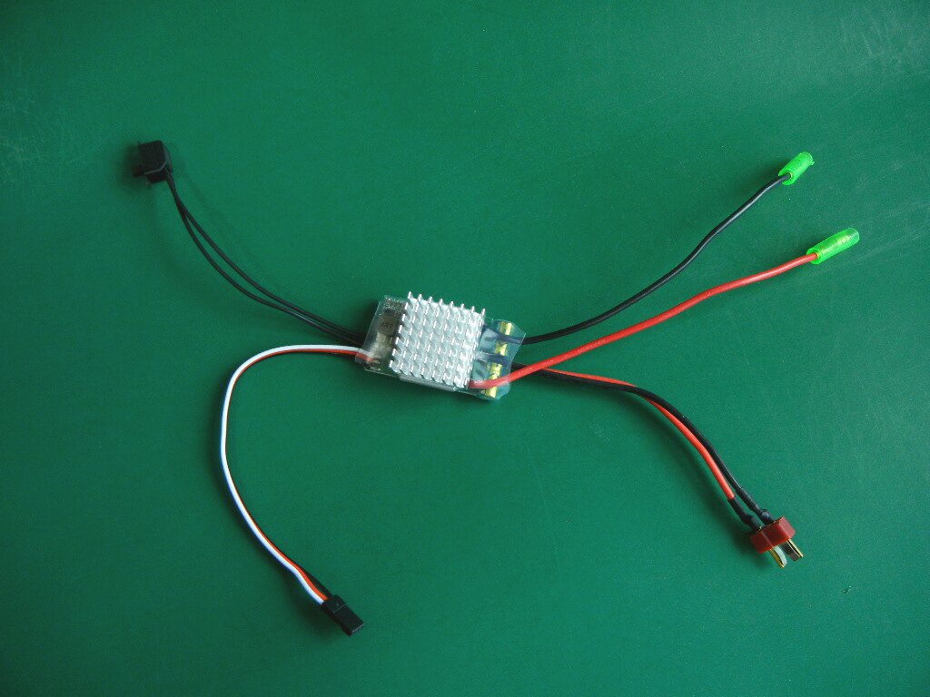 40A 2 - 6S Two-way brush Turning 550 775 motor overheating protection UBEC