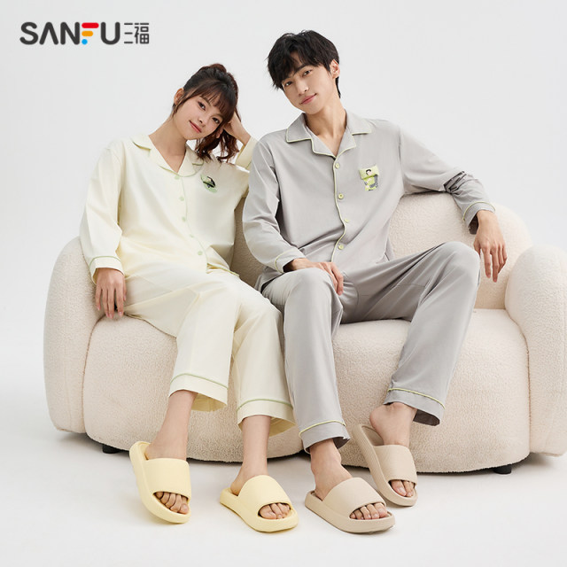 Sanfu slippers ຄູ່ຜົວເມຍໃນເຮືອນຫ້ອງນ້ໍາອາບນ້ໍາທີ່ບໍ່ແມ່ນຄວາມຜິດພາດພຽງ eva deodorant ນອກໃສ່ເກີບ slippers ແມ່ຍິງ summer 2024 ຮູບແບບໃຫມ່