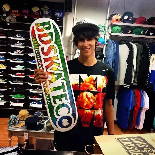 BD Spanish brand seven-layer maple professional double-warped men and women youth adult skateboard board sandpaper