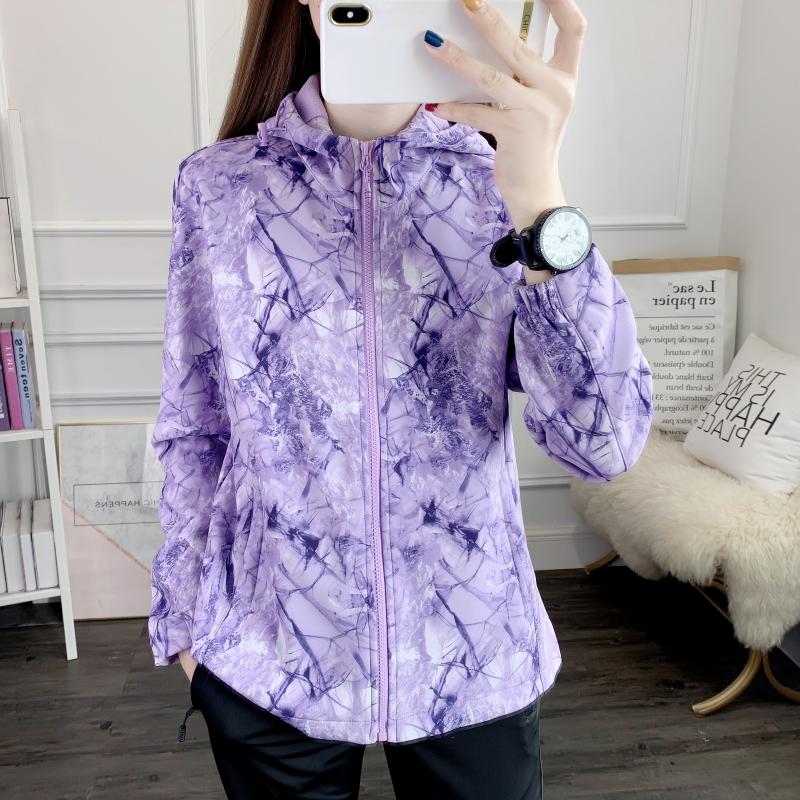 2022 new early spring women's hooded plus fleece jacket waterproof and windproof soft shell jacket warm jacket