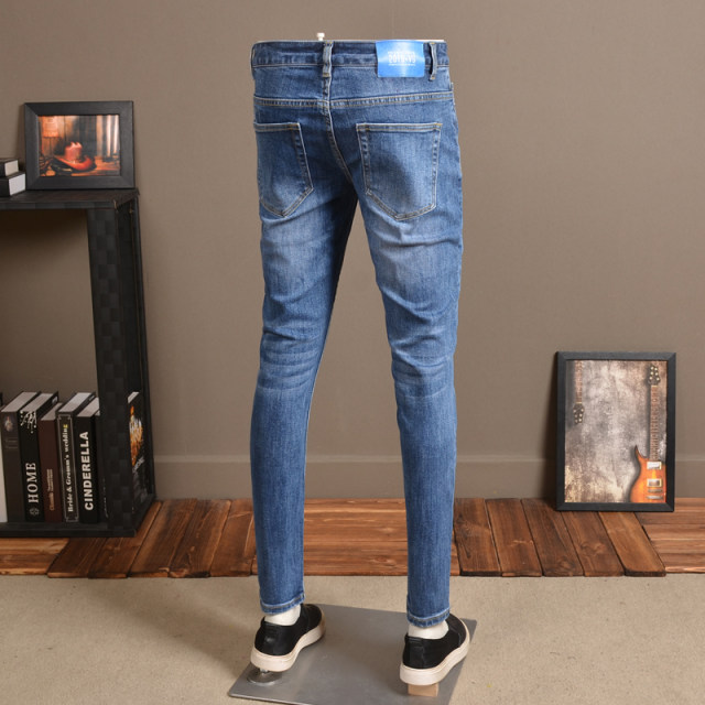 2024 Summer ບາງໆສີແສງສະຫວ່າງ Jeans ຜູ້ຊາຍ Slim Fit ຂາຂະຫນາດນ້ອຍ Pants stretch Trend ຮູບແບບເກົາຫຼີສູງ-End Casual Pants ຜູ້ຊາຍ