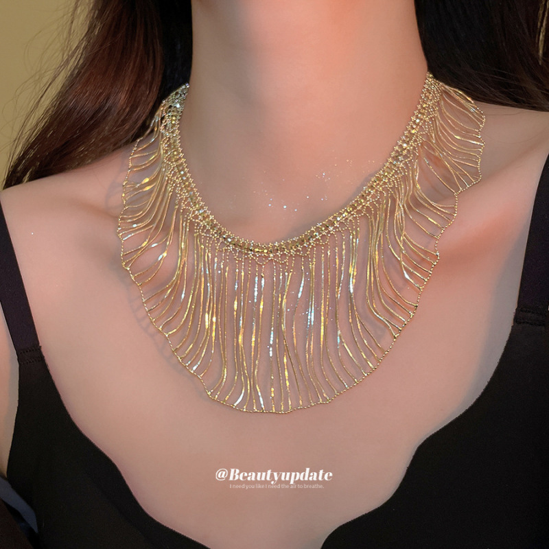 European and American Cross-Border Hollow Tassel Necklace, Stylish and Light Luxury, Clavicle Chain with a Unique Design, Niche Neck Chain European and American Cross-Border Hollow Tassel Necklace, Stylish and Light Luxury, Clavicle Chain with a Unique Design, Niche Neck Chain