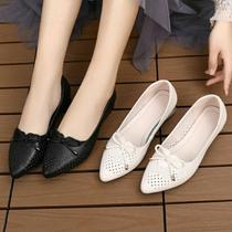 2021 spring new leather flat hollow womens shoes shallow mouth soft leather single shoes bow low heel soft bottom small leather shoes