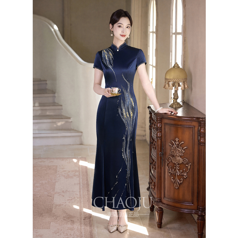 Blue Plus-Size Cheongsam Fishtail Long Dress with Embroidery, Suitable for Mother-In-Law's Wedding Banquet, Can Be Worn Casually, High-End and Elegant