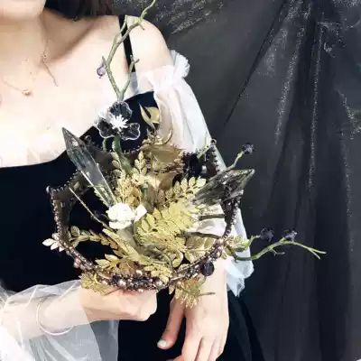 Gothic style handmade custom holding flower forever flower original design Crystal purple high-end custom black exotic wind
